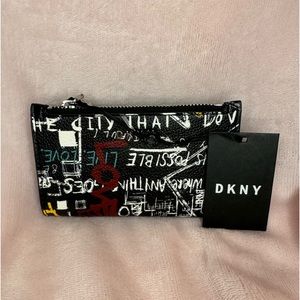 DKNY Bryant Bi Fold Card wallet NWT